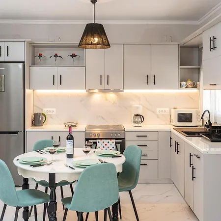 Julia's Hébergement de vacances Karavomylos