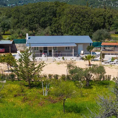 Hébergement de vacances Julia's Karavomylos